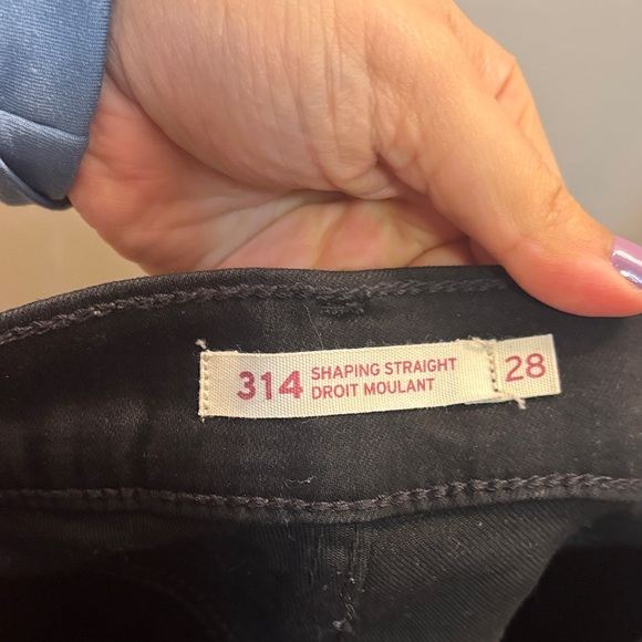 Levi's Women’s 314 Shaping Straight Black Jeans - 28 - Picture 8 of 16